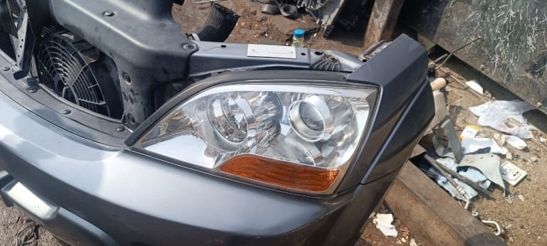 Nose cut Kia Sorento used in Sharjah — photo 2