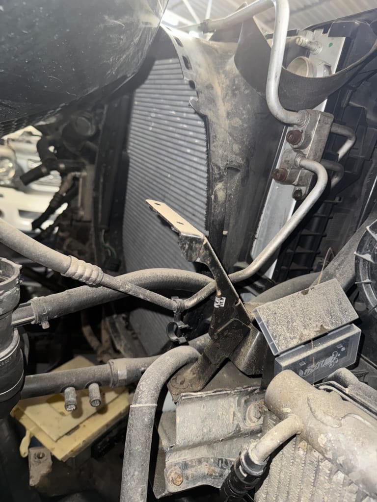 Nose cut Land Rover Range Rover Sport used in Sharjah — photo 4