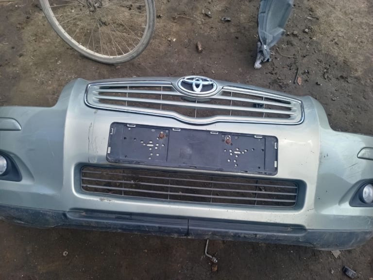 Bumper Toyota Avensis used in Sharjah — photo 2