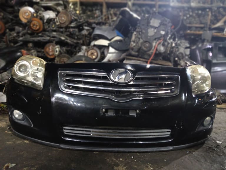 Nose cut Toyota Avensis used in Sharjah — photo 2