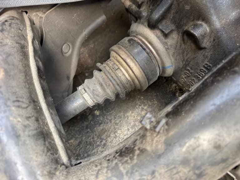 Suspension BMW N55 F16 used in Sharjah — photo 2