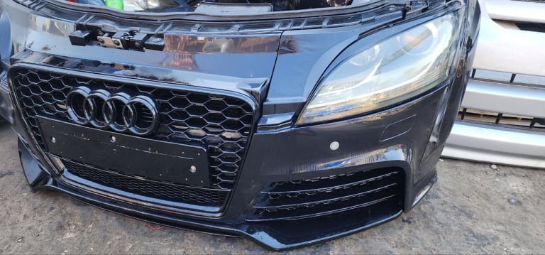Nose cut Audi TT used in Sharjah — photo 2