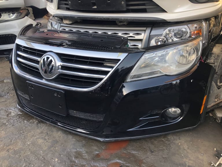 Nose cut Volkswagen Tiguan used in Sharjah — photo 2