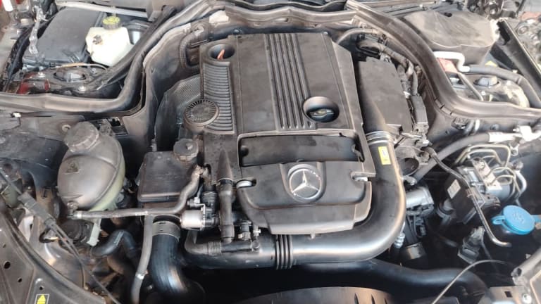 Engine Mercedes-Benz 271.860 used in Sharjah — photo 2