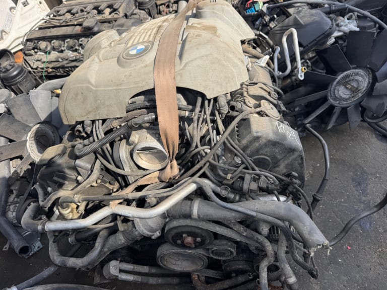Engine + AT BMW N62B44 used in Sharjah — photo 2