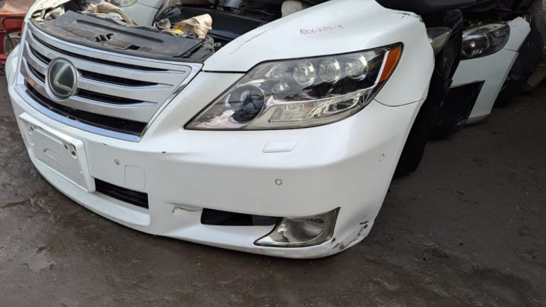 Nose cut Lexus LS460 used in Sharjah — photo 2