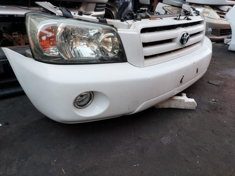 Nose cut Toyota Kluger used in Sharjah — photo 2