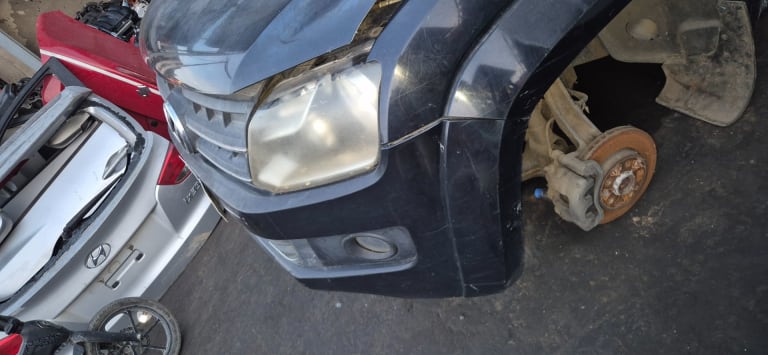Nose cut + Hood + Fender Volkswagen used in Sharjah — photo 2