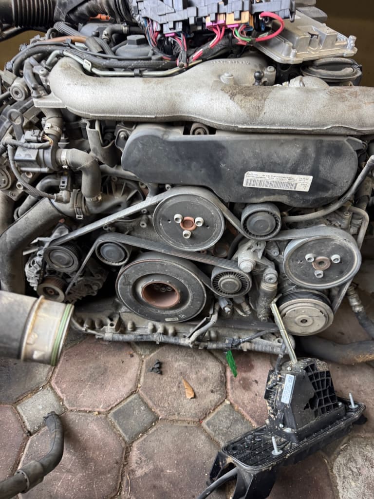 Engine + AT Audi CCW used in Sharjah — photo 2