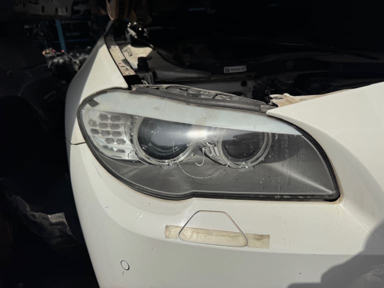 Nose cut BMW used in Sharjah — photo 7