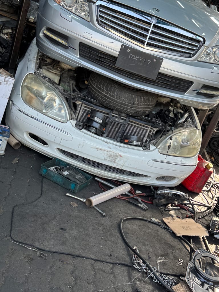 Suspension + Wheel + Other Mercedes-Benz 113.960 used in Sharjah — photo 4