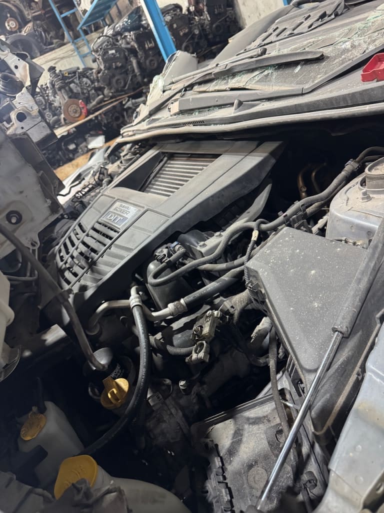 Half cut + Door + Suspension Subaru used in Sharjah — photo 7