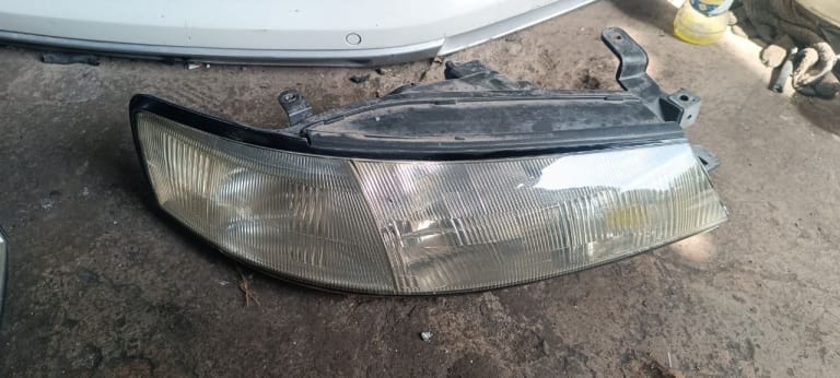 Headlights + Grille + Dashboard Toyota Levin used in Sharjah — photo 2