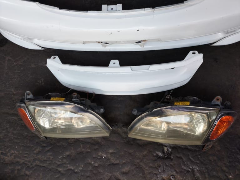 Bumper + Headlights Toyota Caldina