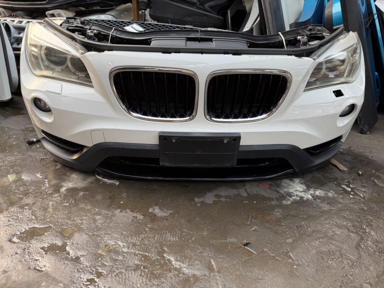 Nose cut + Hood BMW X1