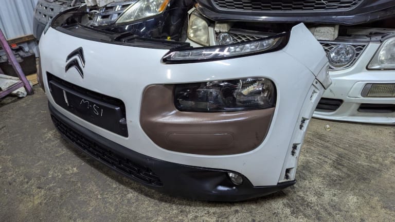 Nose cut Citroen C4 used in Sharjah — photo 2