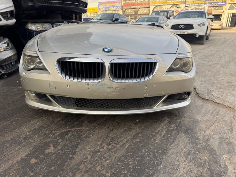 Nose cut + Hood + Fender BMW used in Sharjah — photo 2