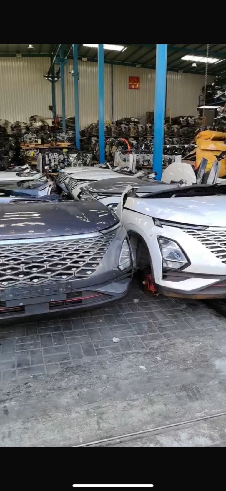 Half cut + Door + Trunk lid Микс used in Sharjah — photo 3