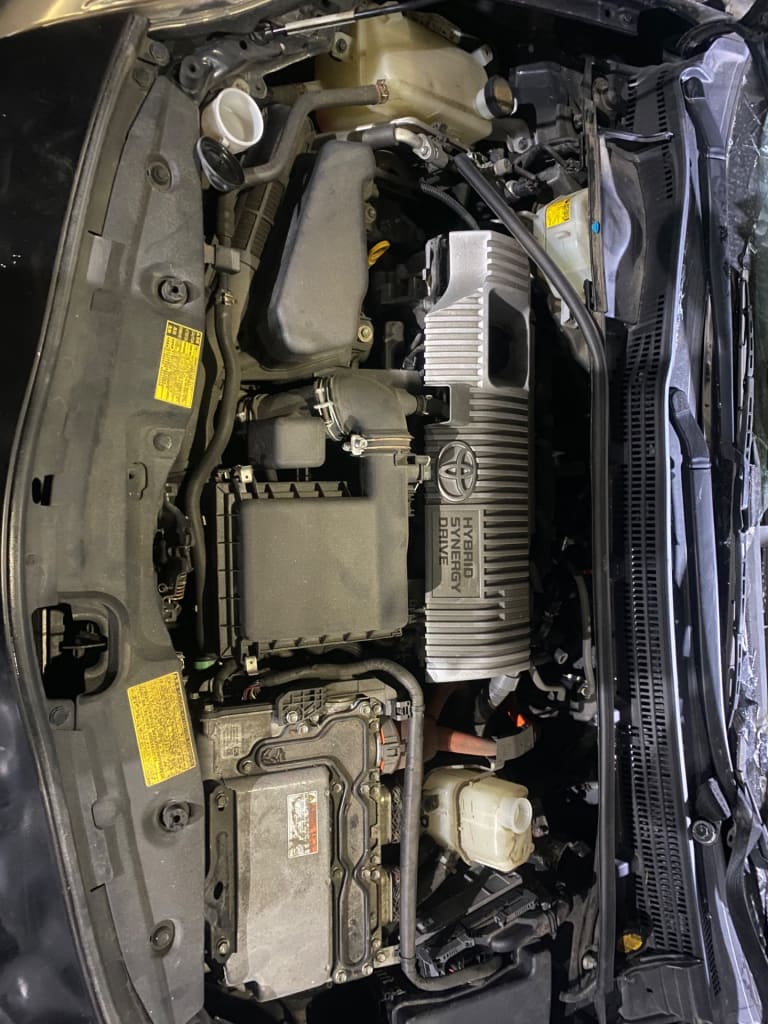Engine + AT Toyota Prius 2ZR-FXE used in Sharjah — photo 2