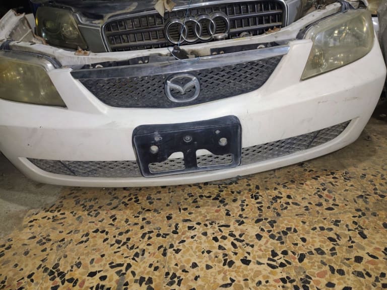 Nose cut Mazda Familia