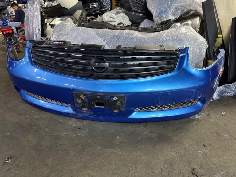 Bumper Nissan Skyline