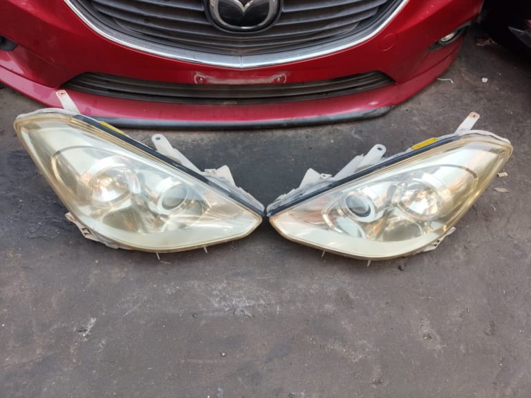 Headlights Toyota Caldina