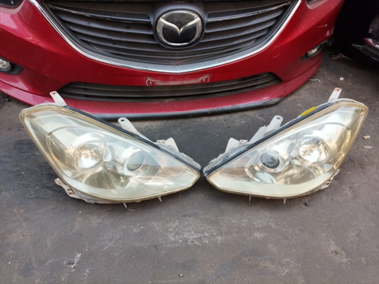 Headlights Toyota Caldina used in Sharjah — photo 12