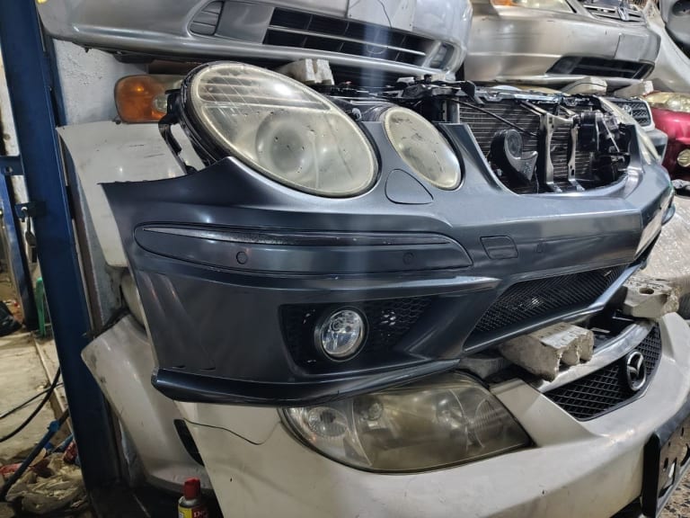 Nose cut + Hood + Fender Mercedes-Benz E-Class used in Sharjah — photo 2