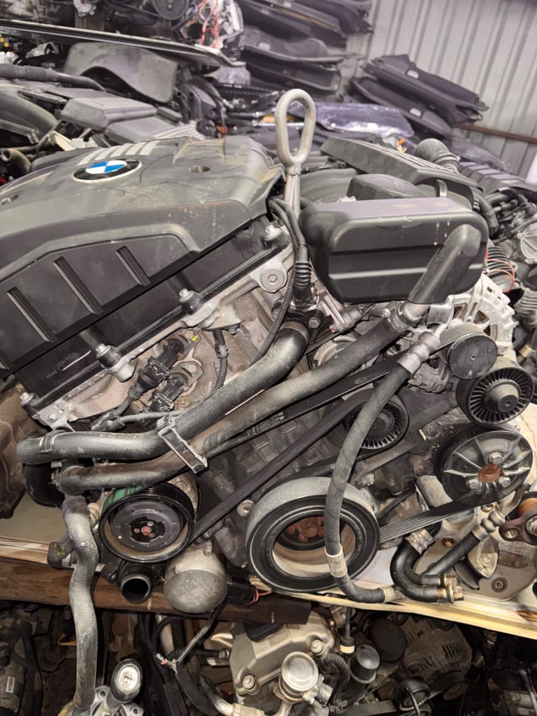 Engine + AT BMW N52B30AF used in Sharjah — photo 2