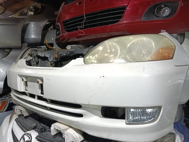 Nose cut Toyota Mark II