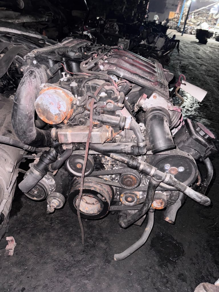 Engine + AT BMW 306D2 used in Sharjah — photo 2