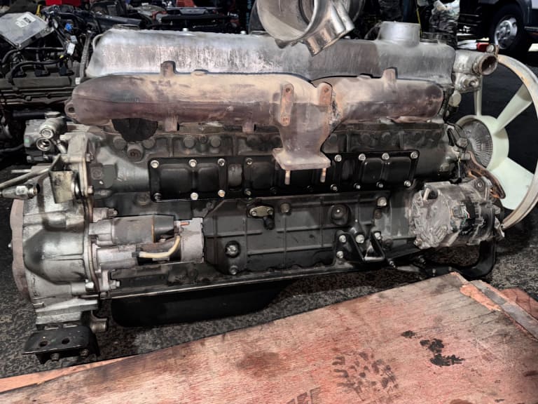 Engine Mitsubishi FK617 6D16 used in Sharjah — photo 2