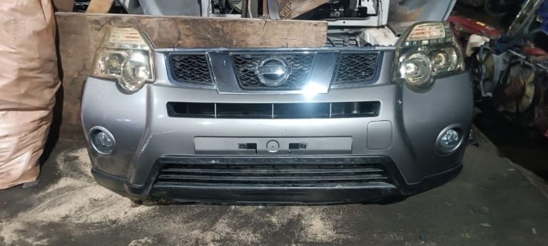 Nissan X-Trail Ноускат (ксенон) 