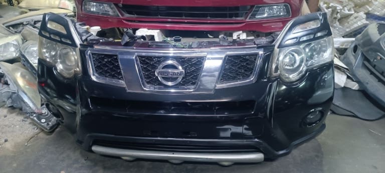 Nose cut + Hood Nissan X-Trail