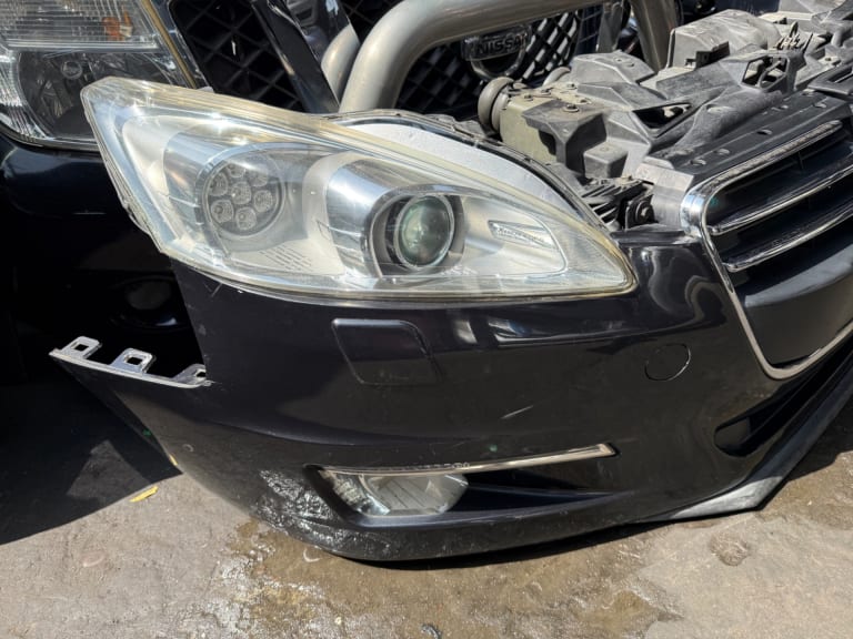 Nose cut Peugeot used in Sharjah — photo 2