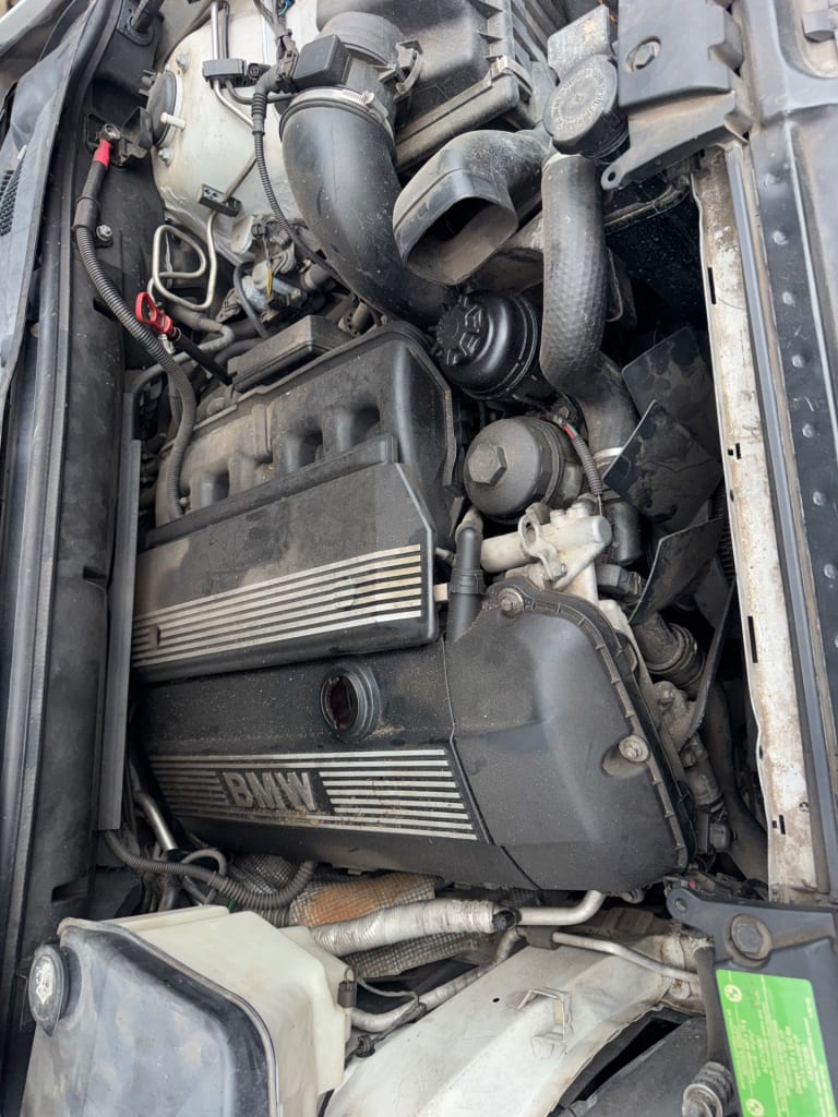 Engine + AT BMW M54B30 E53 used in Sharjah — photo 2