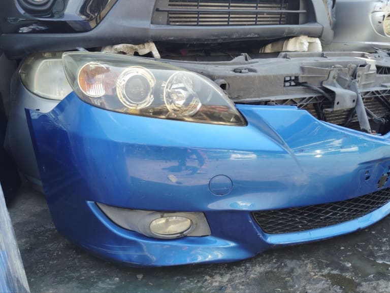 Nose cut Mazda Mazda3 used in Sharjah — photo 2