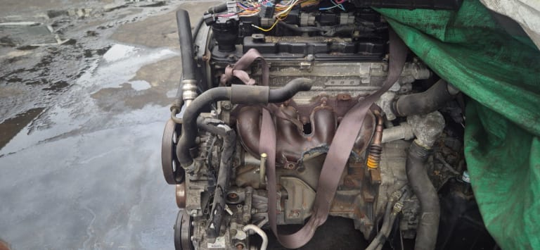 Engine + AT Mitsubishi 4G94 used in Sharjah — photo 2