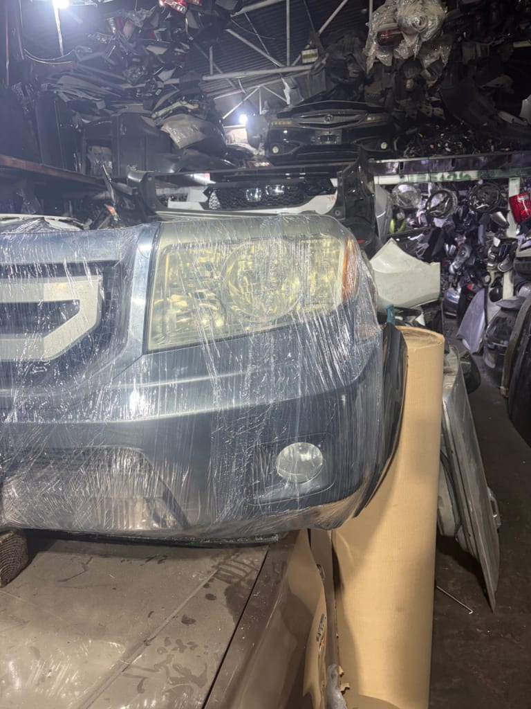 Nose cut + Hood Honda Pilot used in Sharjah — photo 2