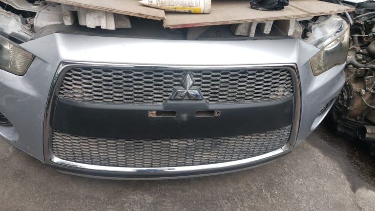 Mitsubishi Outlander Ноускат 
