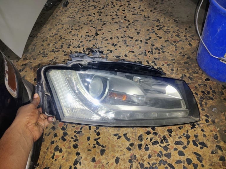 Headlights Audi A5