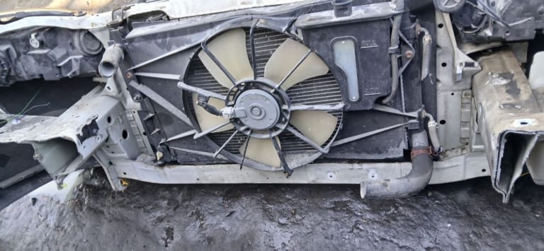 Nose cut Toyota Corolla Runx used in Sharjah — photo 7