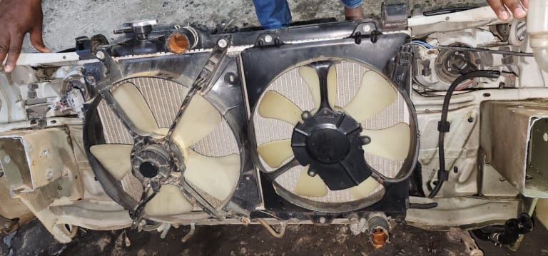 Nose cut Toyota Celica used in Sharjah — photo 4