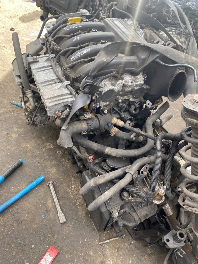 Engine + AT Renault K4MZ835 used in Sharjah — photo 5