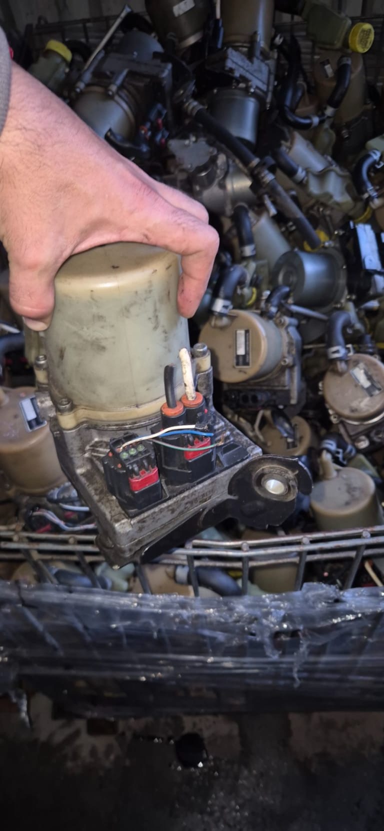 Power steering Mazda used in Sharjah — photo 2