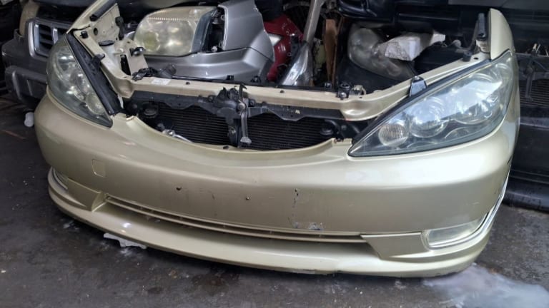 Nose cut Toyota Camry used in Sharjah — photo 2