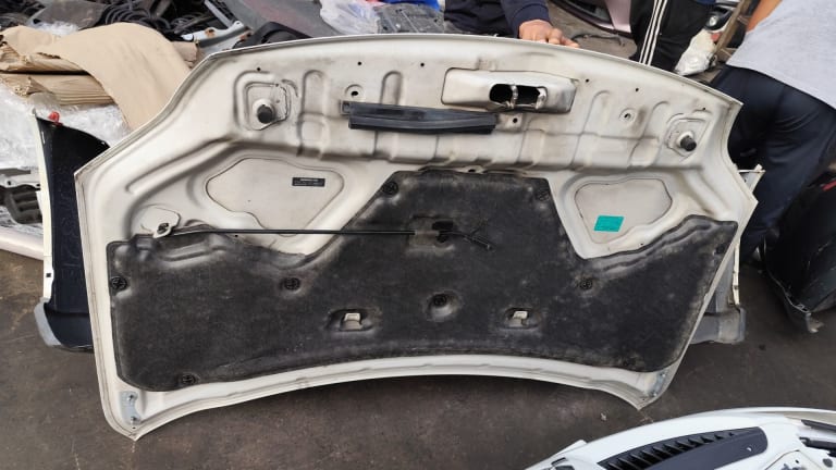 Hood Nissan X-Trail used in Sharjah — photo 4