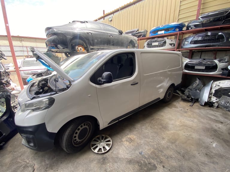 Peugeot Peugeot Expert 2.0 дизель, левый руль‼️(стоимость с учетом разбора)