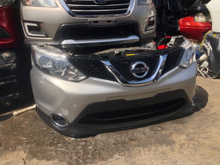 Nose cut Nissan Qashqai used in Sharjah — photo 2