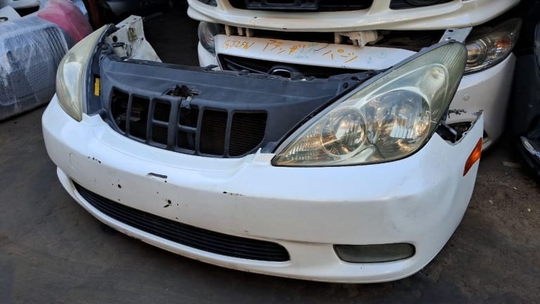 Nose cut Lexus ES300h used in Sharjah — photo 2